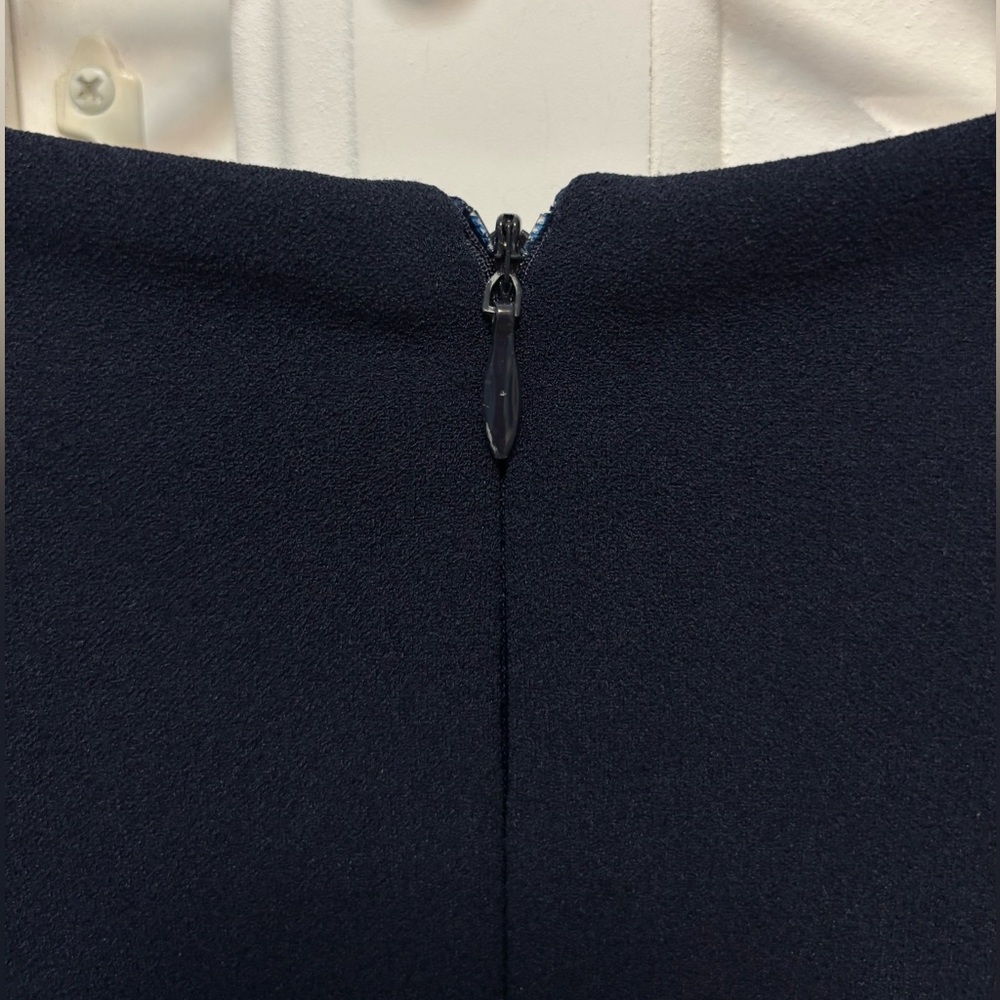 Bestey Johnson Solid Navy Blue Ruched Ponte Sheath Dress Women’s Size 8 - Picture 5 of 10